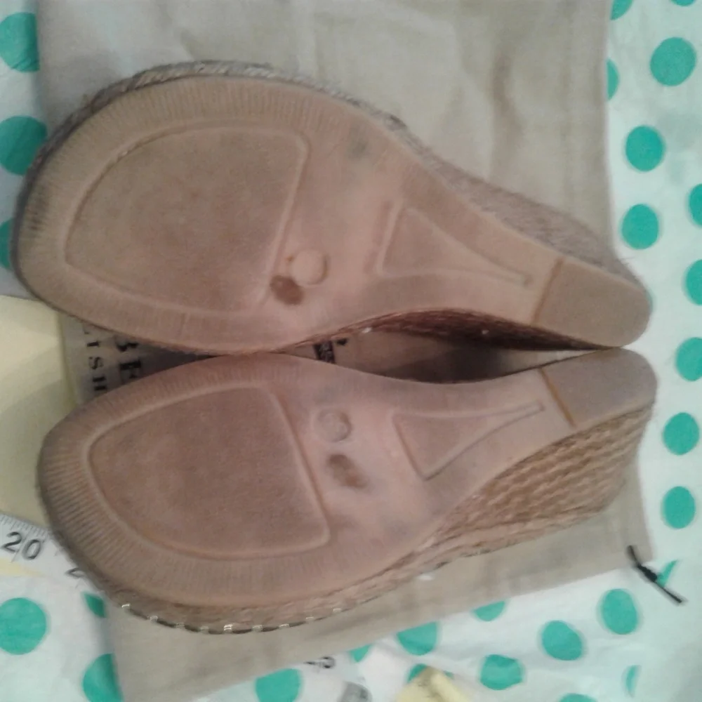 👡 Burberry Signature Nova Check Wedge Sandals 👡 - Picture 5 of 8